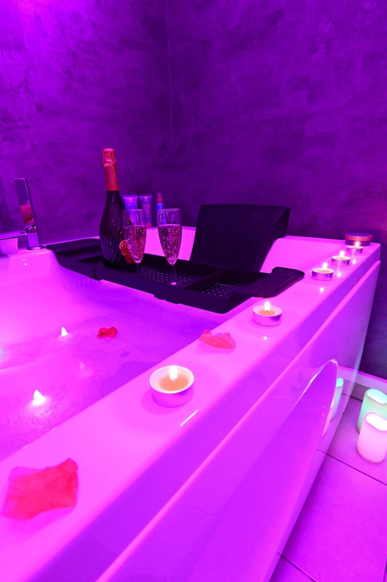 Love Room A Deux Pas De L'Ocean Avec Hammam, Sauna Et Bain A 2 :-) บิสการ์รอส ภายนอก รูปภาพ