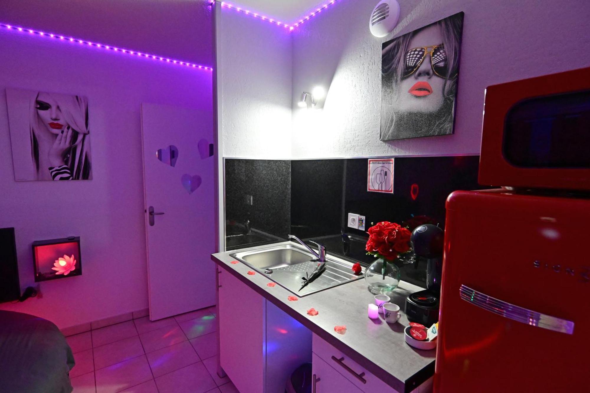 Love Room A Deux Pas De L'Ocean Avec Hammam, Sauna Et Bain A 2 :-) บิสการ์รอส ภายนอก รูปภาพ