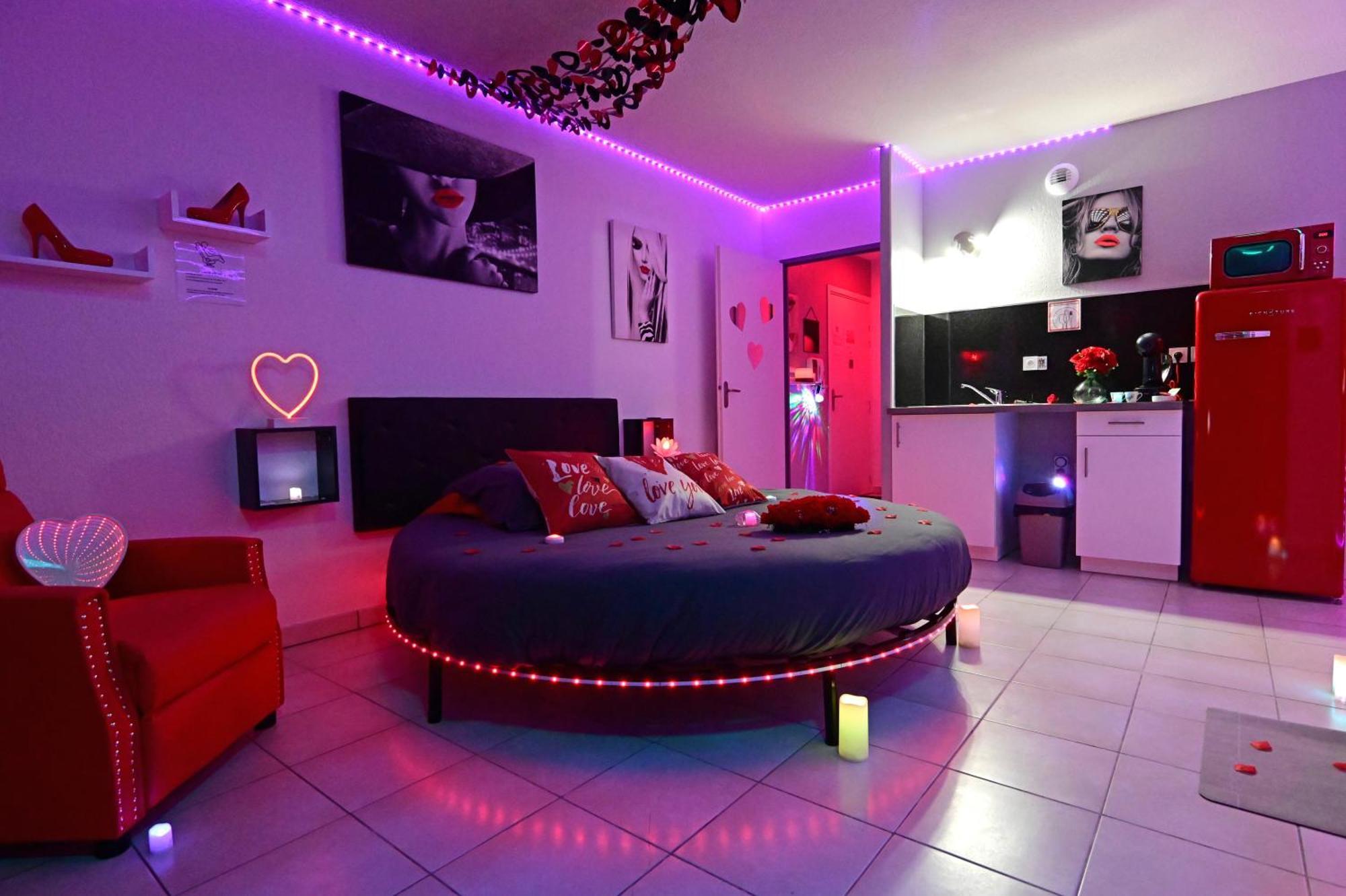 Love Room A Deux Pas De L'Ocean Avec Hammam, Sauna Et Bain A 2 :-) บิสการ์รอส ภายนอก รูปภาพ
