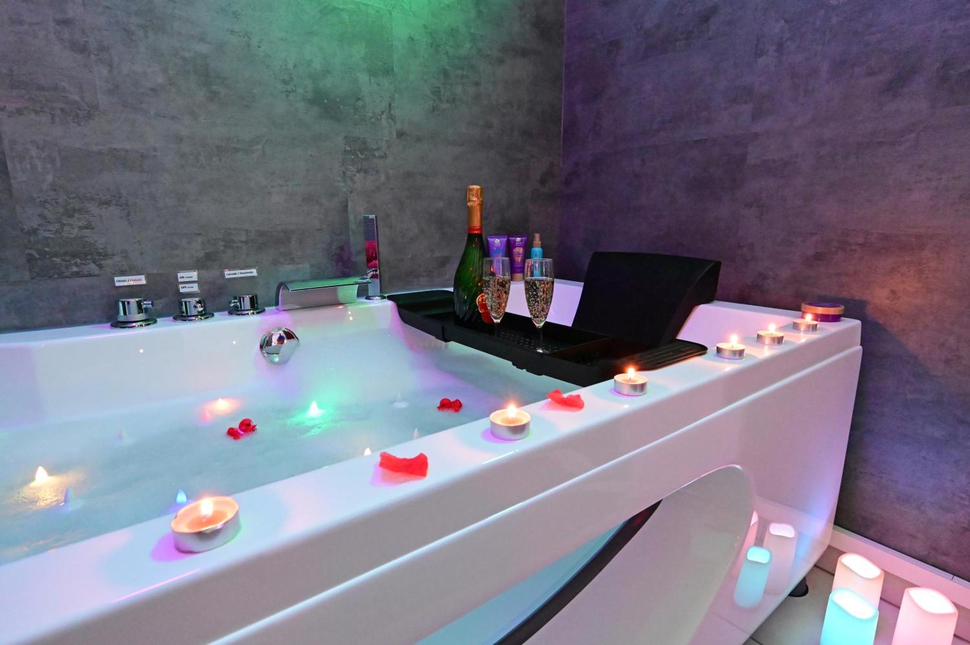 Love Room A Deux Pas De L'Ocean Avec Hammam, Sauna Et Bain A 2 :-) บิสการ์รอส ภายนอก รูปภาพ