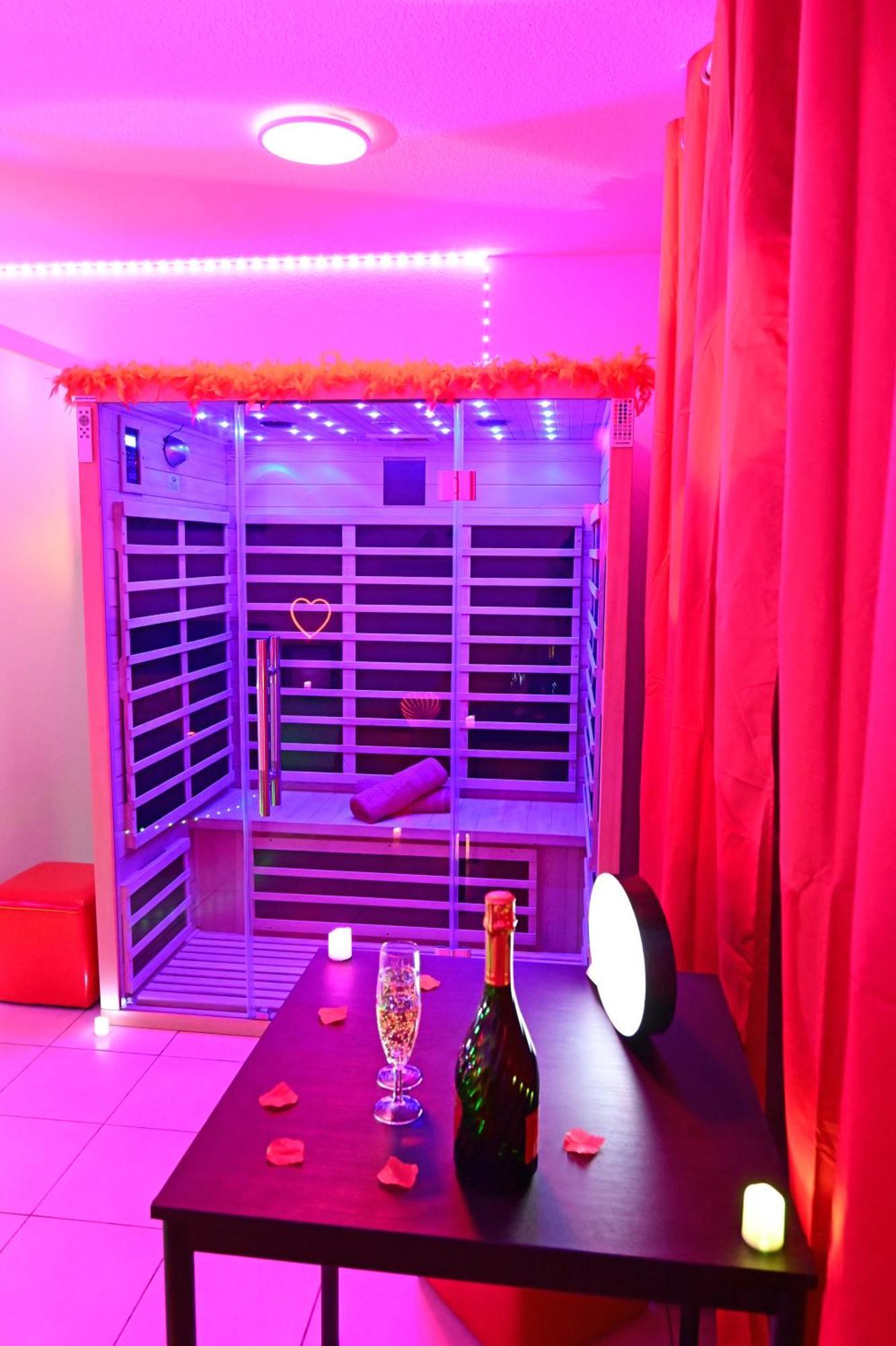 Love Room A Deux Pas De L'Ocean Avec Hammam, Sauna Et Bain A 2 :-) บิสการ์รอส ภายนอก รูปภาพ