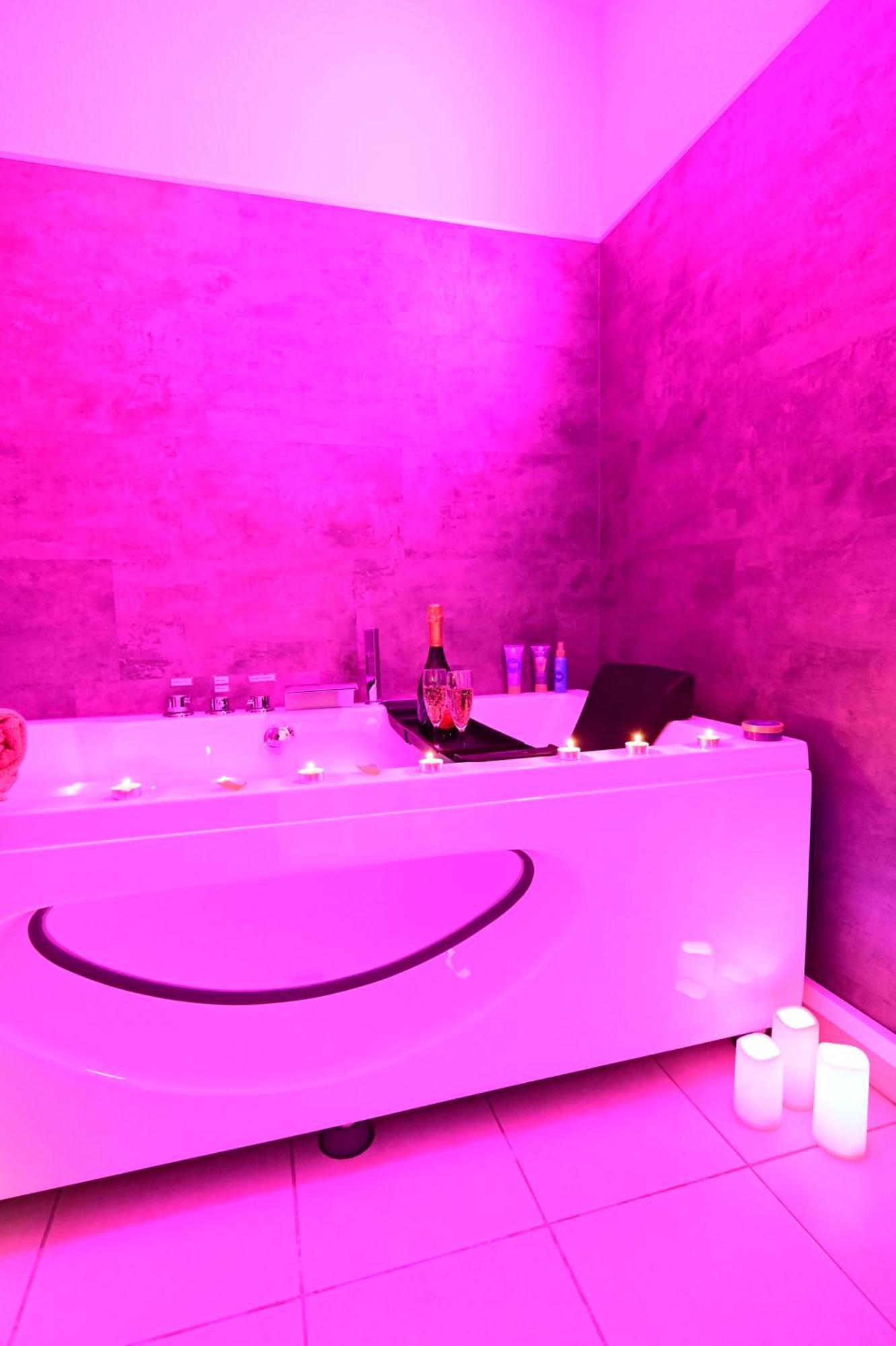 Love Room A Deux Pas De L'Ocean Avec Hammam, Sauna Et Bain A 2 :-) บิสการ์รอส ภายนอก รูปภาพ