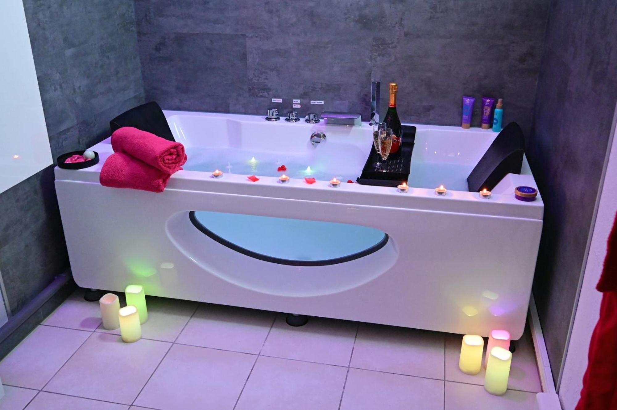 Love Room A Deux Pas De L'Ocean Avec Hammam, Sauna Et Bain A 2 :-) บิสการ์รอส ภายนอก รูปภาพ
