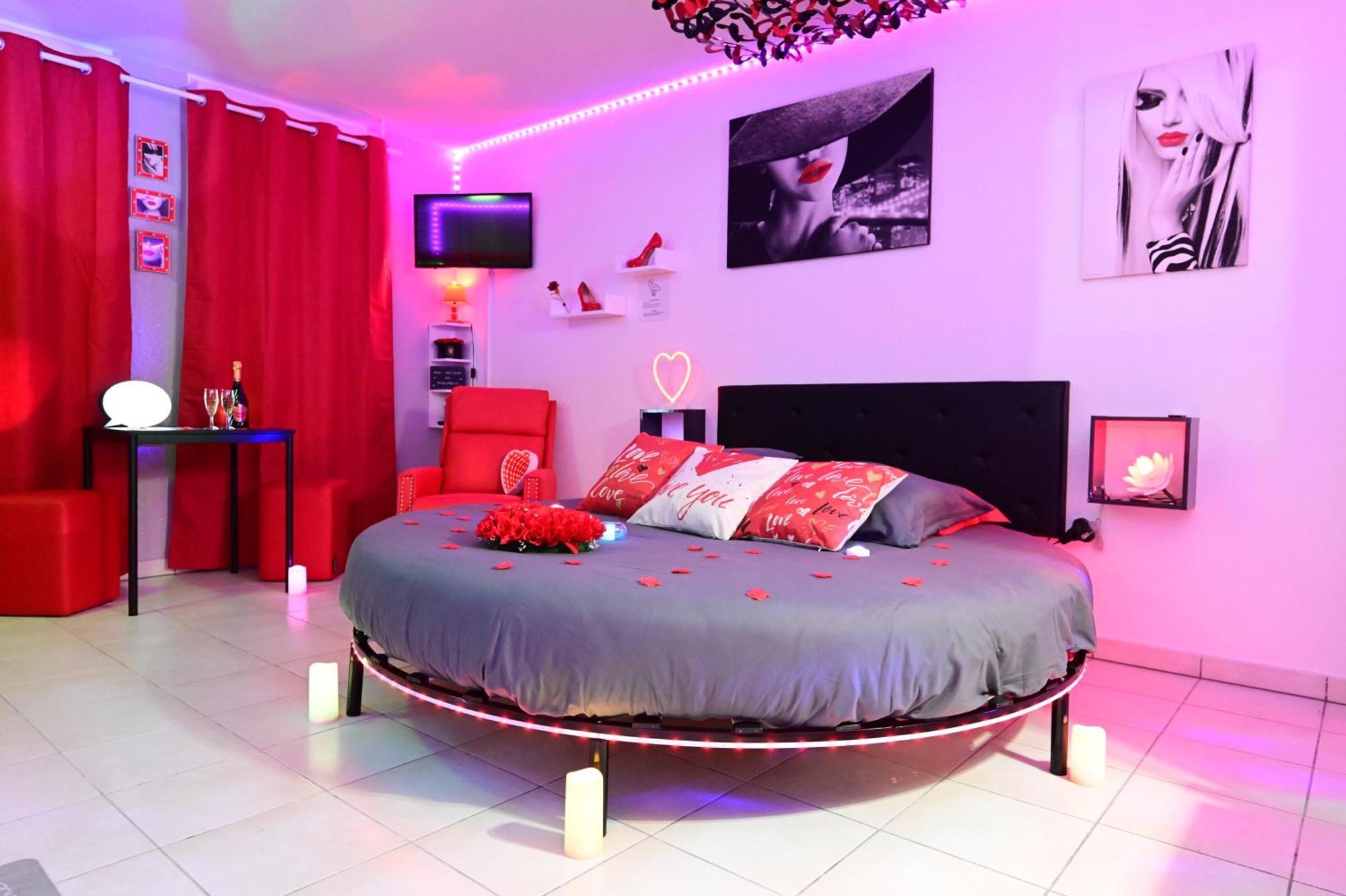 Love Room A Deux Pas De L'Ocean Avec Hammam, Sauna Et Bain A 2 :-) บิสการ์รอส ภายนอก รูปภาพ