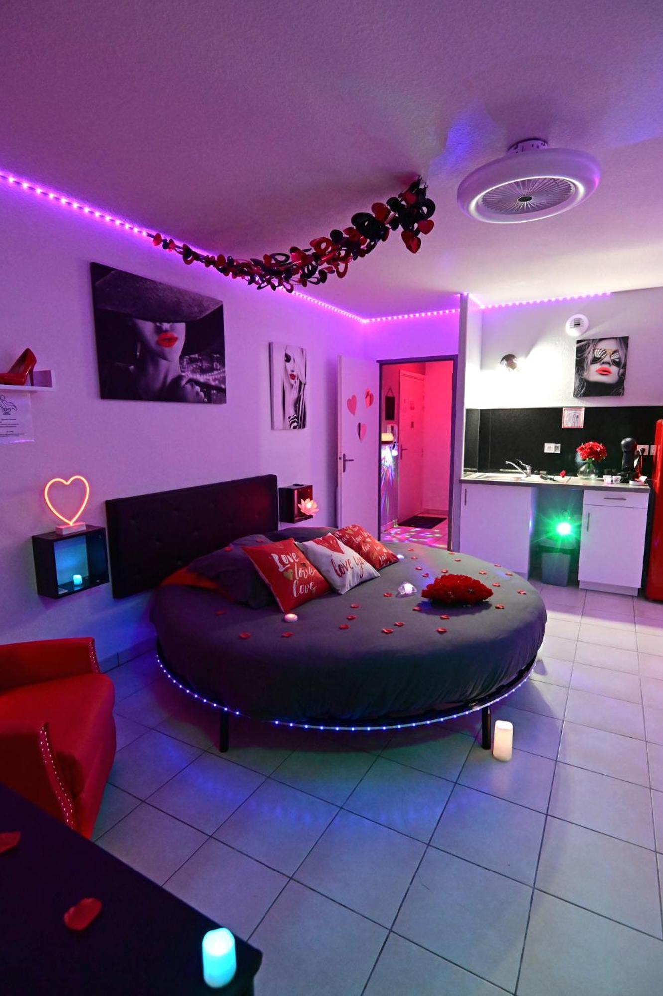 Love Room A Deux Pas De L'Ocean Avec Hammam, Sauna Et Bain A 2 :-) บิสการ์รอส ภายนอก รูปภาพ